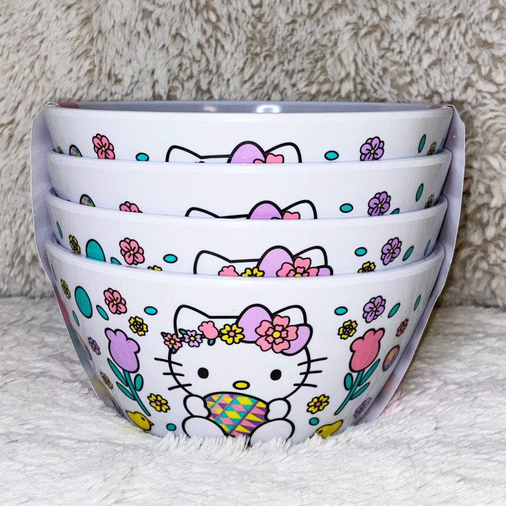 NEW! A Set of 4 Hello Kitty Easter Bowls - 5.75" Diameter